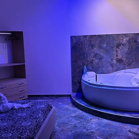 Vincent House ナポリ